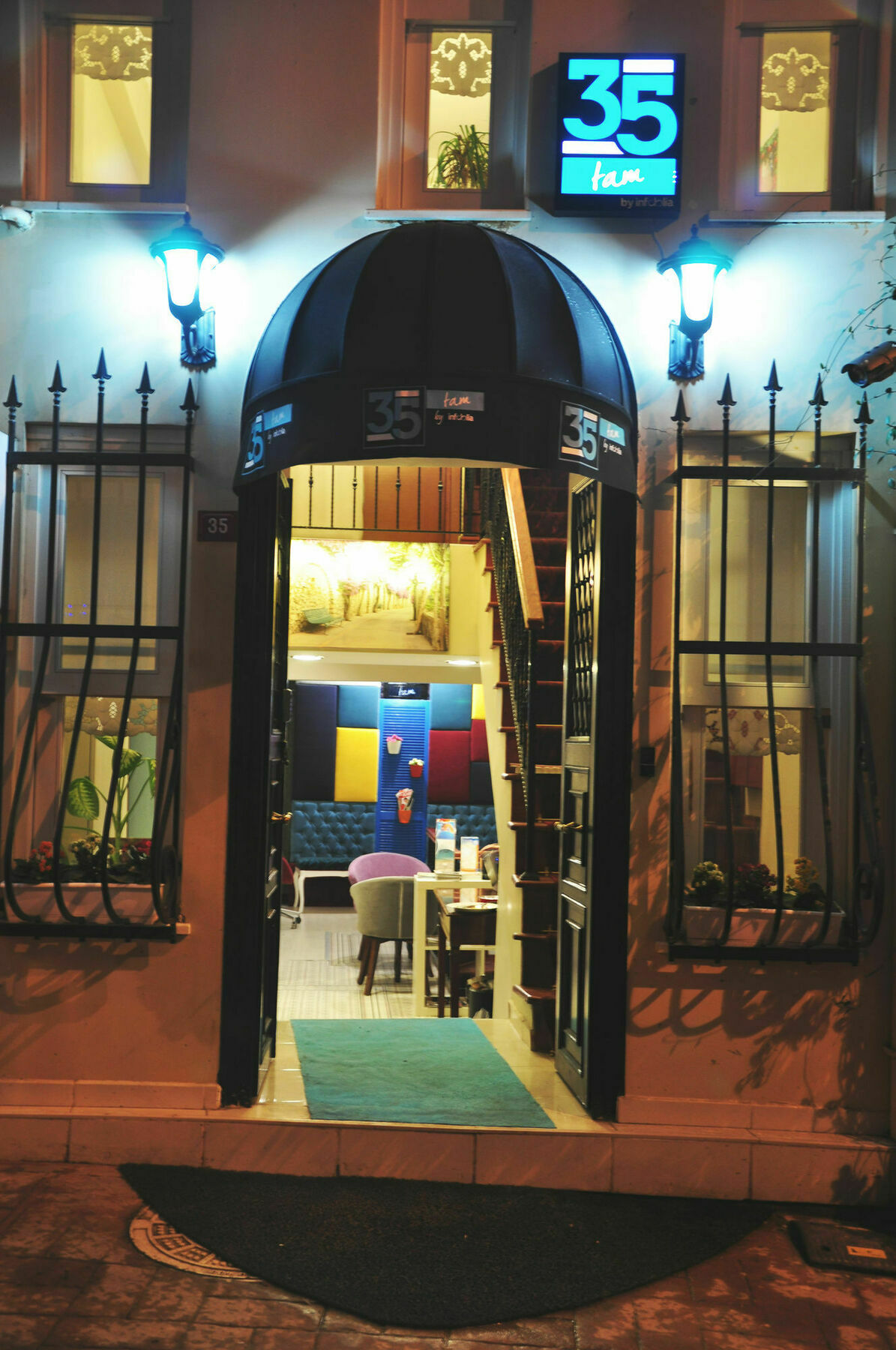 35 Tam Apart Istanbul Exterior foto